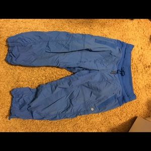 EUC Lululemon crops size 6
